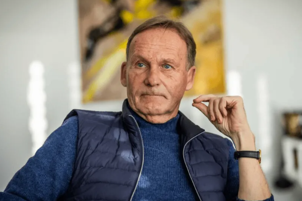 多特蒙德CEO瓦茨克:球隊(duì)陣容充實(shí)但需在經(jīng)濟(jì)考量下做決策